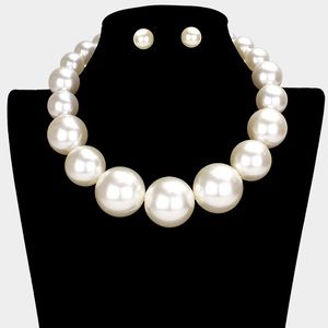 Chunky Pearl Choker Statement Necklace